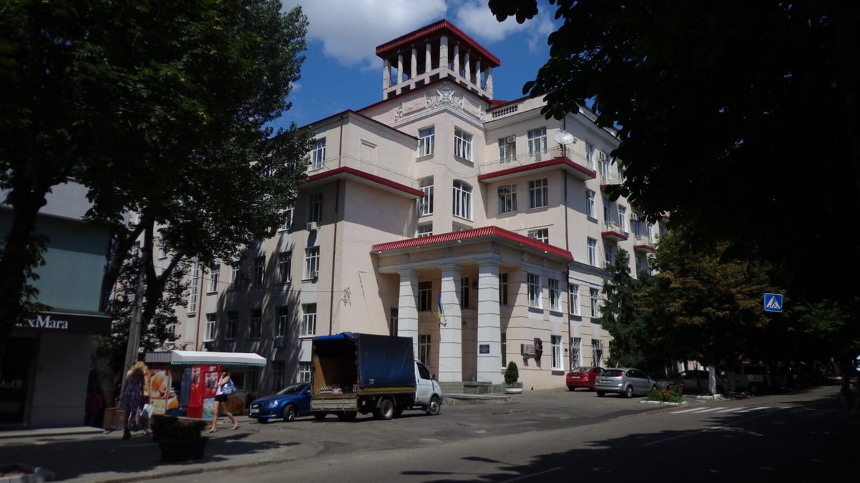Dnipropetrovsk_State_Medical_Academy-1600x900