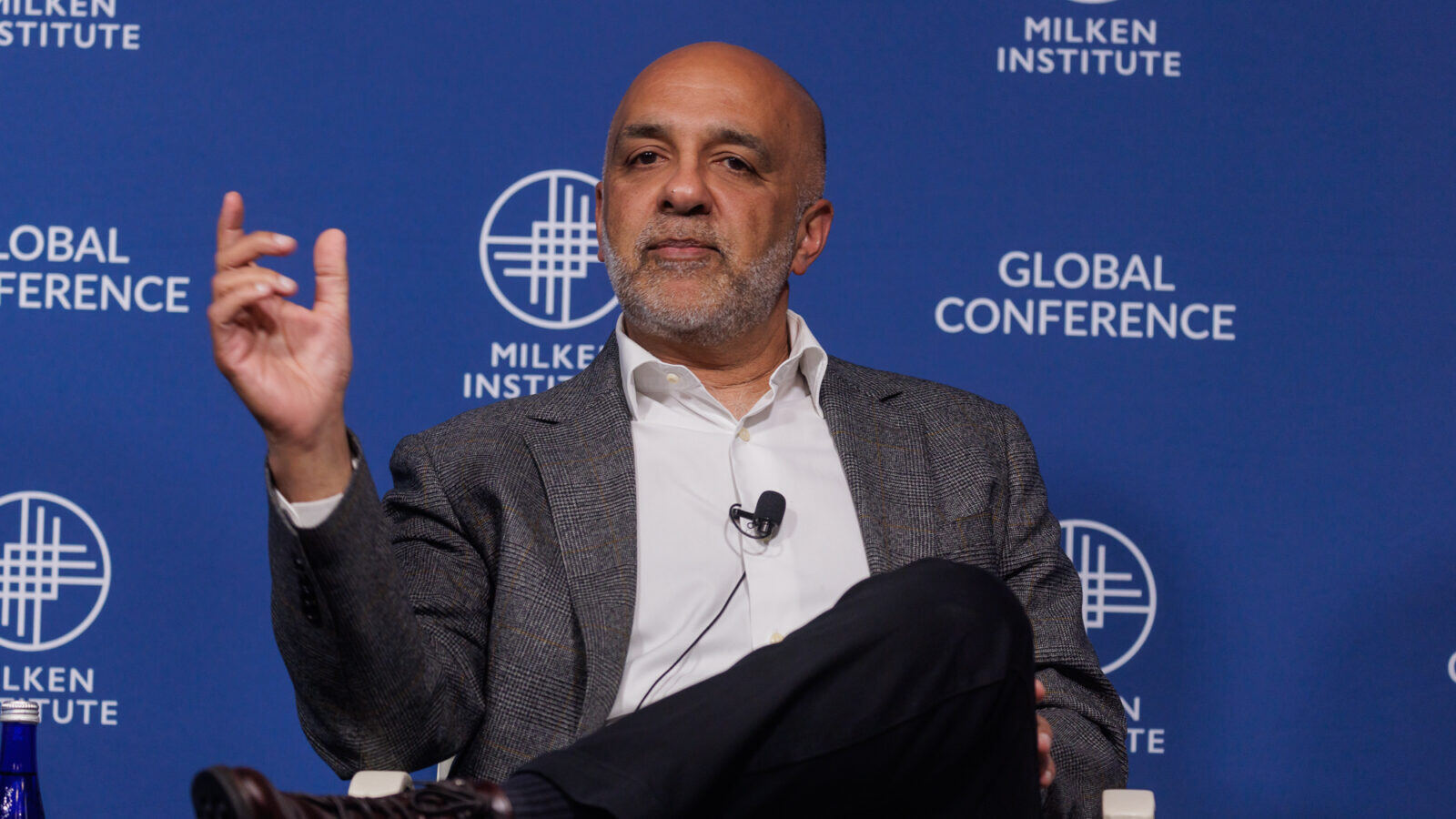 52866237136_b2dffb418b_o-1600x900