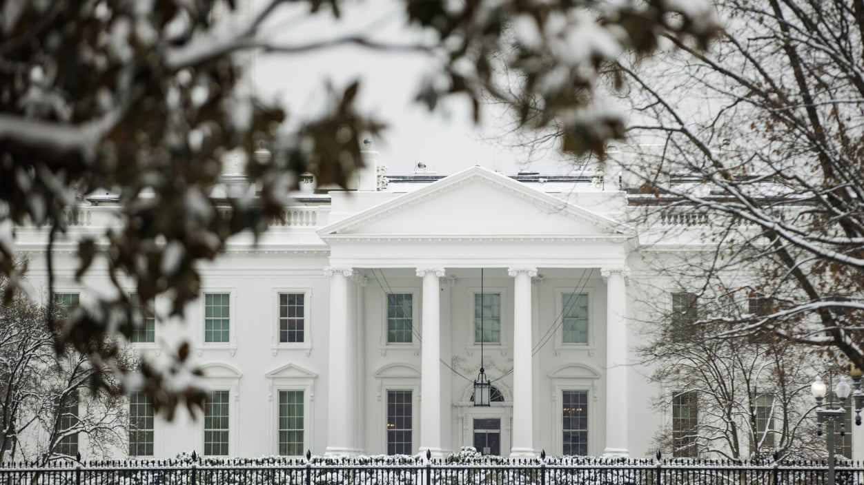 Snow covers the White House