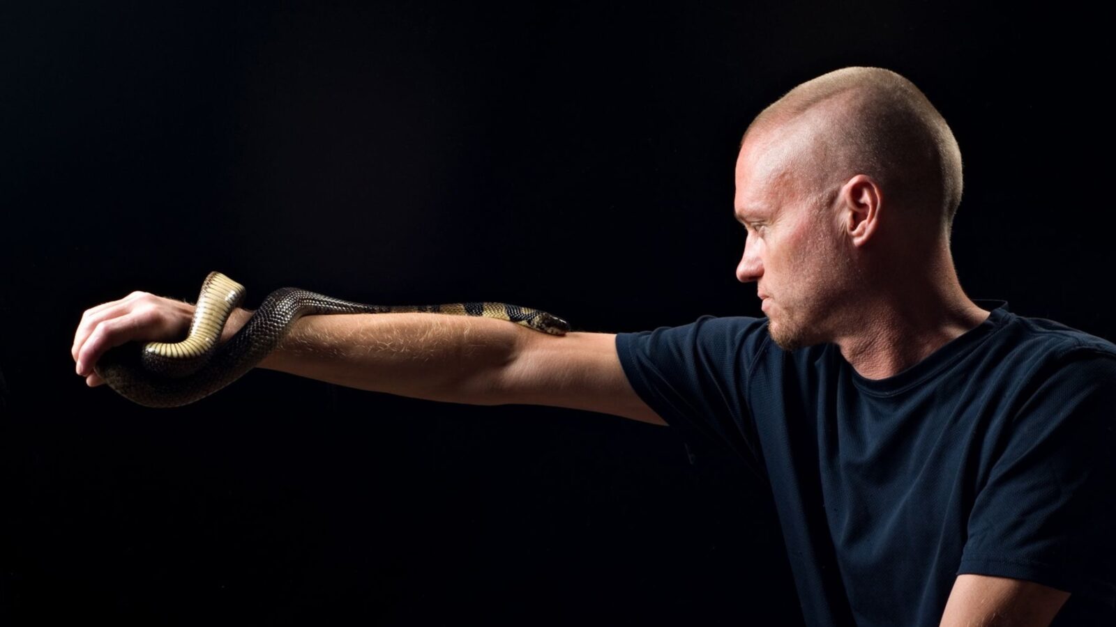 headshot-tim-friede-with-water-cobra-1600x900-jpg