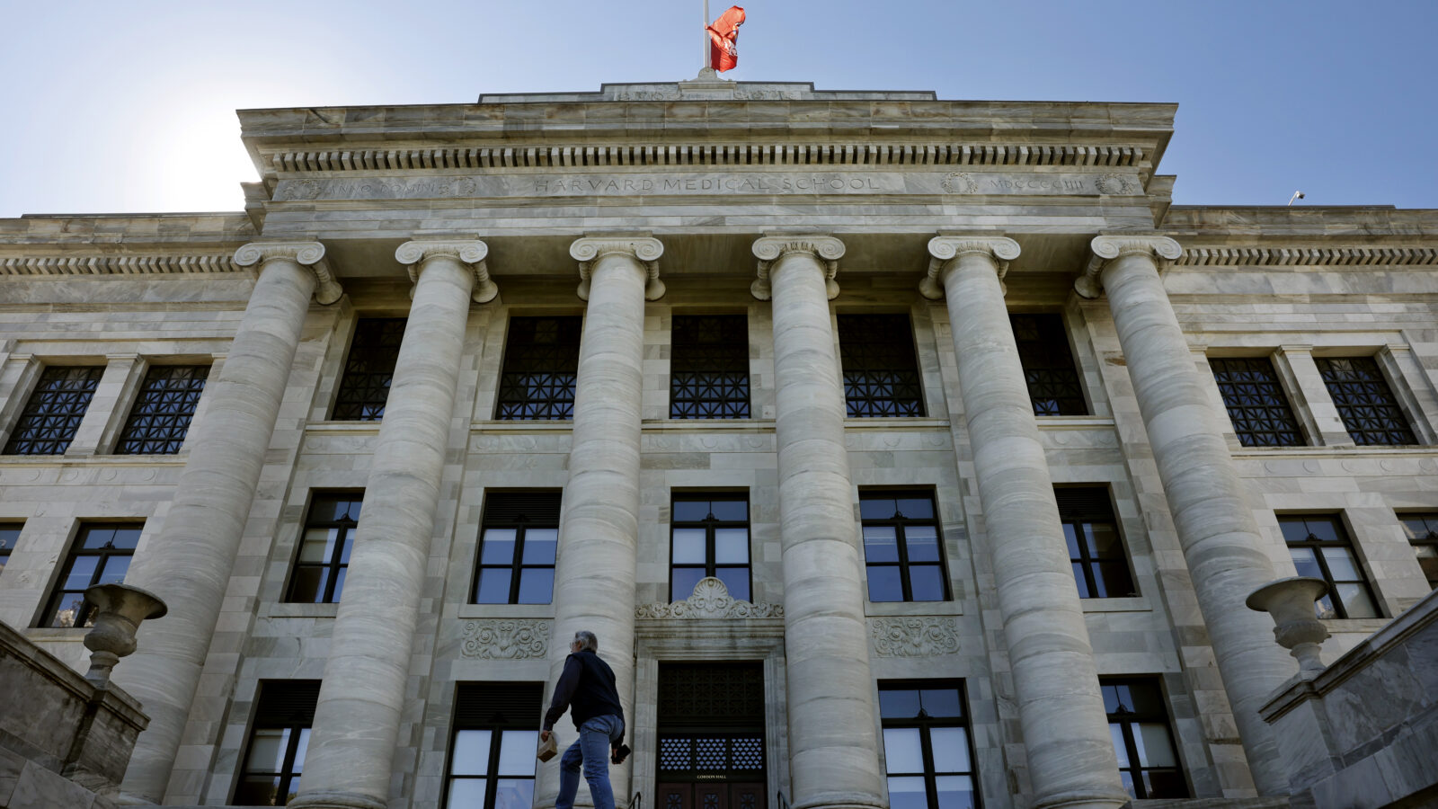 s3___bgmp-arc_arc-feeds_generic-photos_to-arc_WALKER_100325_Harvard_1484x-1600x900